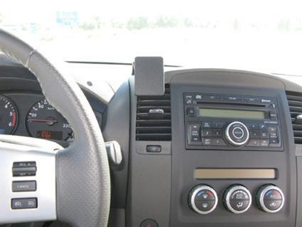 Brodit ProClip 854520 Nissan Navara 2011-2015 Senter