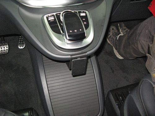 Brodit ProClip 855188 Mercedes Benz V-klasse 2015-2023 Senter