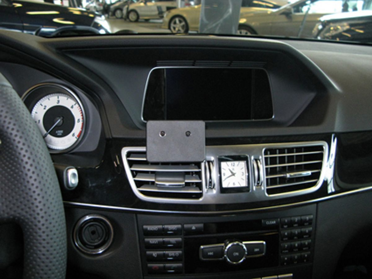 Brodit ProClip 854896 Mercedes Benz E-klasse (W212) Senter