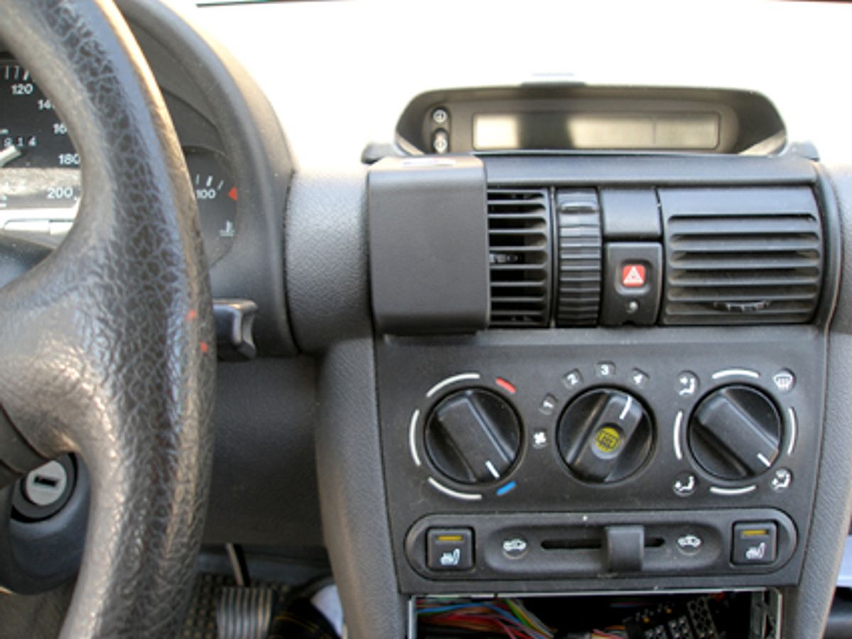 Brodit ProClip 852129 Opel Corsa, Combo 1993-2001 Senter