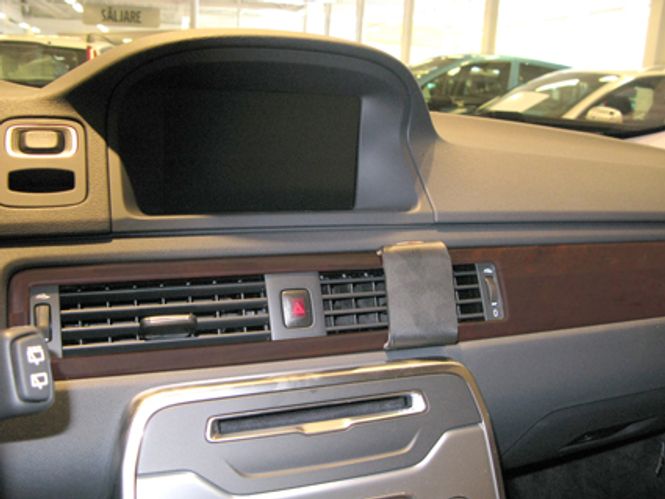 Hovedbilde Brodit ProClip 854677 Volvo XC70, V70, S80 2012-2016 Vinklet