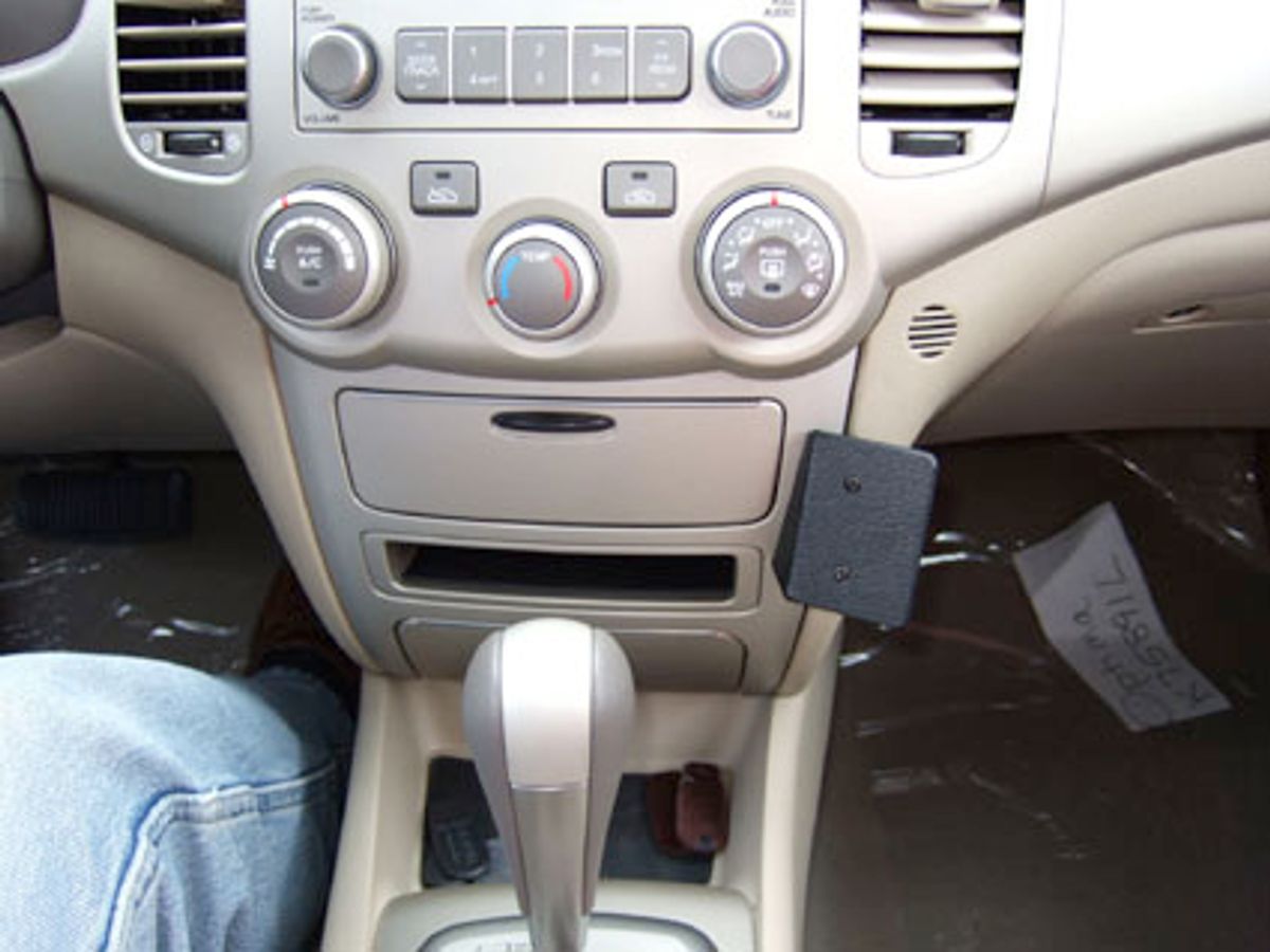 Brodit ProClip 853917 Kia Magentis, Optima 2006-2010 Vinklet
