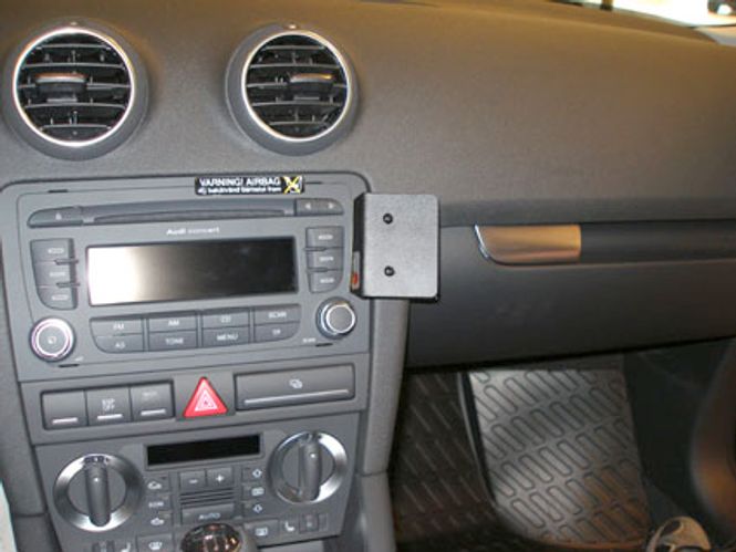 Hovedbilde Brodit ProClip 853991 Audi A3 2009-2012 Vinklet