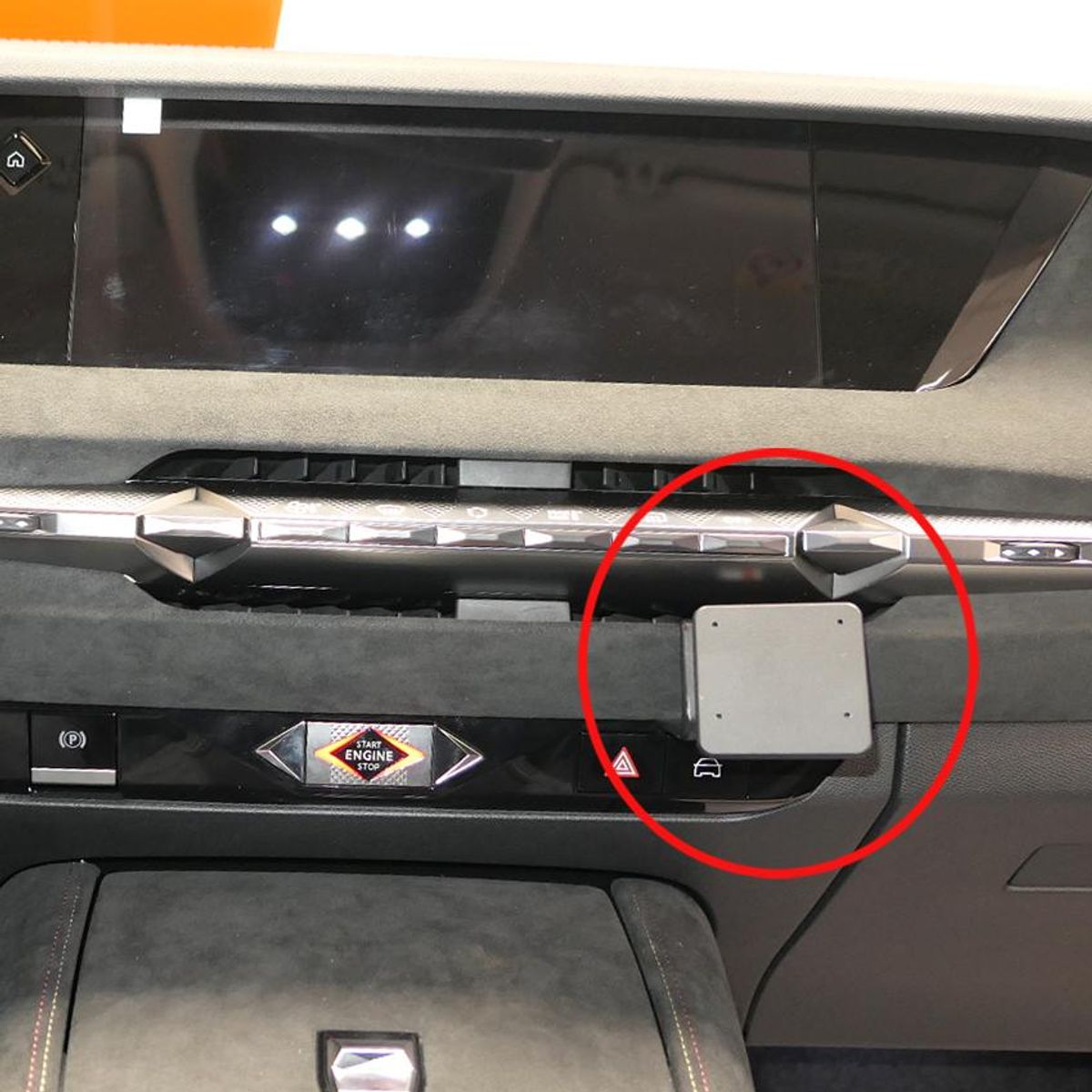 Brodit ProClip 855855 DS4 2021--> Vinklet