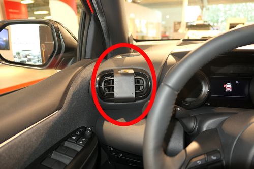 Brodit ProClip 805638 Toyota Yaris, Yaris Cross 2020--> Venstre