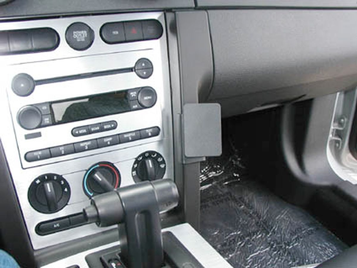 Brodit ProClip 853628 Ford Mustang 2005-2009 Vinklet