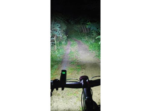 Speras UB1000 sykkellykt Inkl UB4 baklykt 1000lm / 4800mah