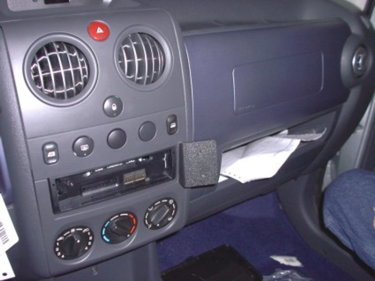 Brodit ProClip 853144 Peugeot Partner, Citroen Berlingo II 2003-2007 Vinklet