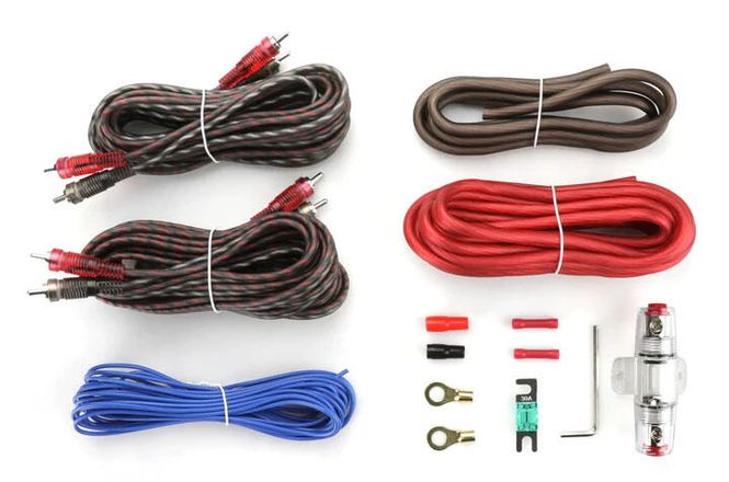 Hovedbilde RetroSound AK4 8-gauge 4-kanals forsterker kabelkit