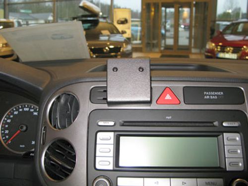 Brodit ProClip 854135 Volkswagen Tiguan 2008-2015, Golf Plus 2005-2014 Senter